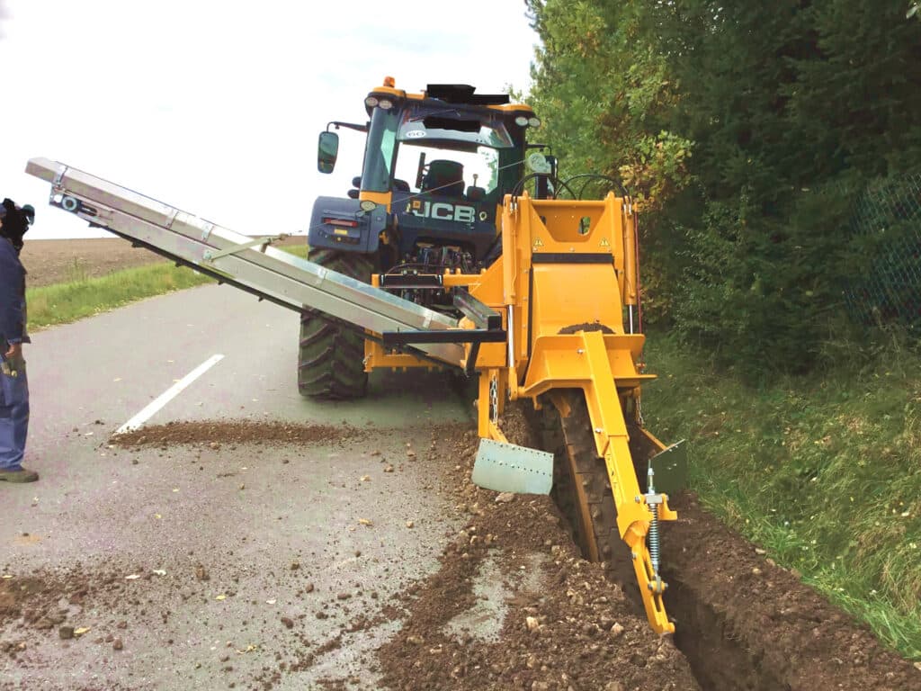 LIBA Maschine bei der Kabelverlegung