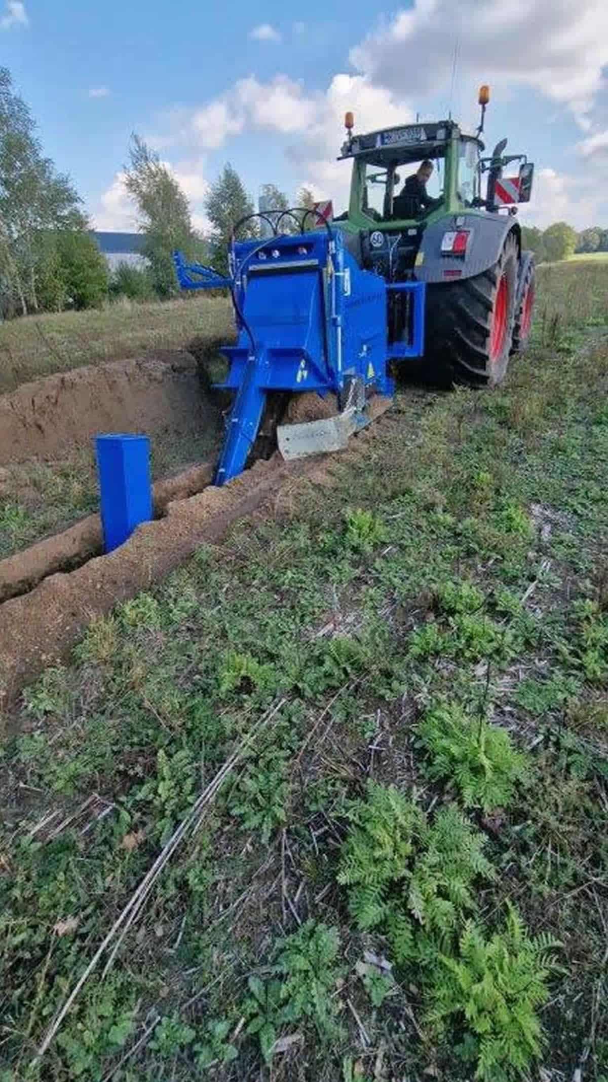 Grabenfräse GM 180 AF im Einsatz